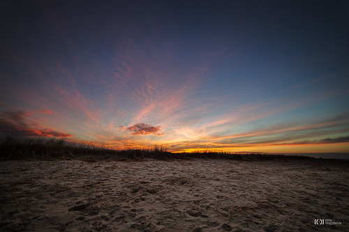 Foto Sonnenuntergang am Strand von Schillig von Ronny Walter