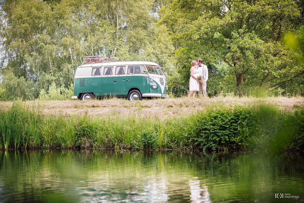 Foto Hochzeitsfotos mit VW T1 Bus von Ronny Walter