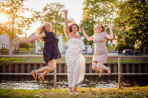 Foto Lustige Gruppenfotos zur Hochzeit von Ronny Walter